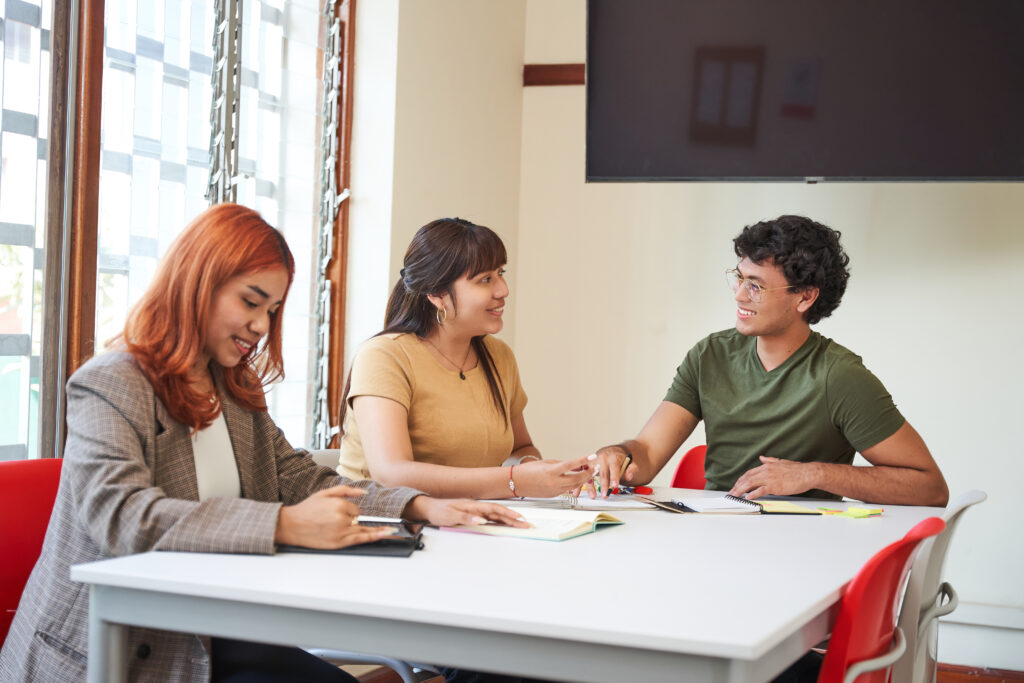 Formación ignaciana y acompañamiento integral al estudiante